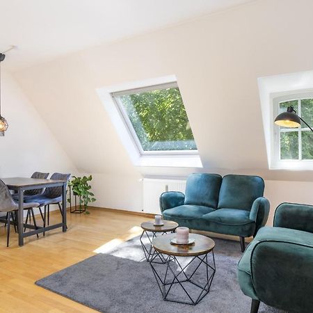 Free Living - Buddha Design, Natur, Parkplatz, Washer Wolfsburg Luaran gambar