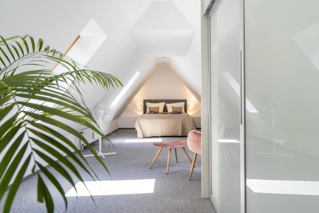 Free Living - Buddha Design, Natur, Parkplatz, Washer Wolfsburg Luaran gambar