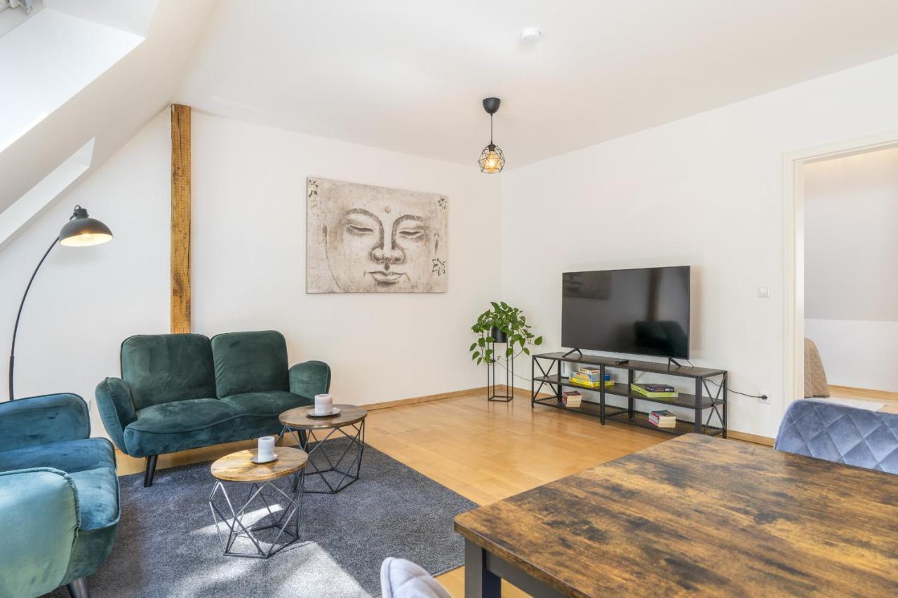Free Living - Buddha Design, Natur, Parkplatz, Washer Wolfsburg Luaran gambar