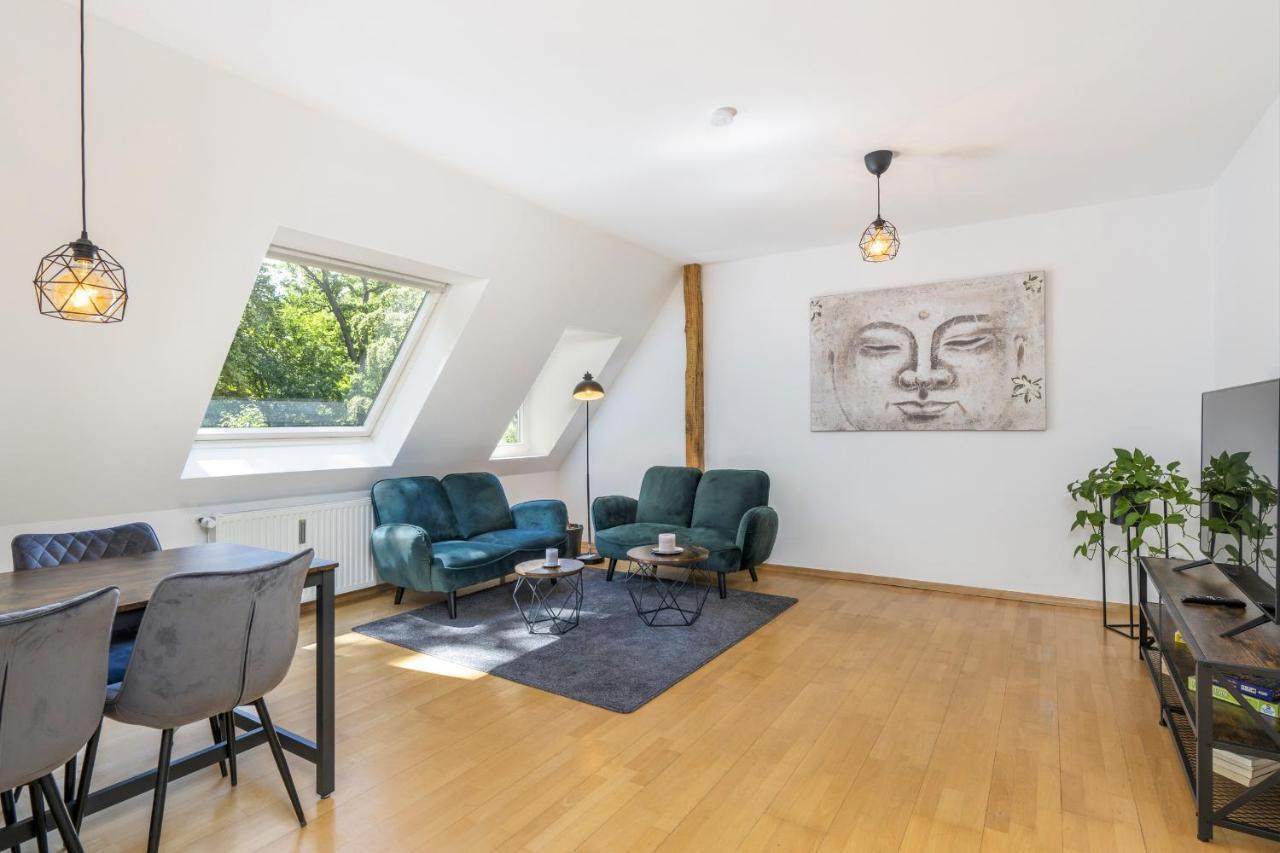 Free Living - Buddha Design, Natur, Parkplatz, Washer Wolfsburg Luaran gambar