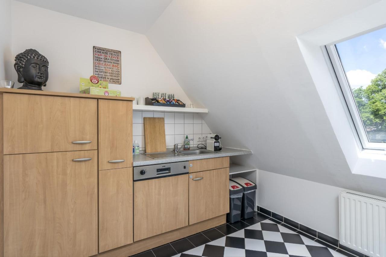 Free Living - Buddha Design, Natur, Parkplatz, Washer Wolfsburg Luaran gambar