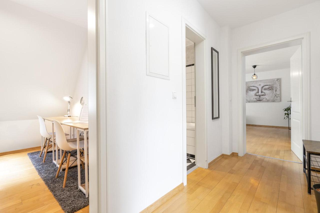 Free Living - Buddha Design, Natur, Parkplatz, Washer Wolfsburg Luaran gambar